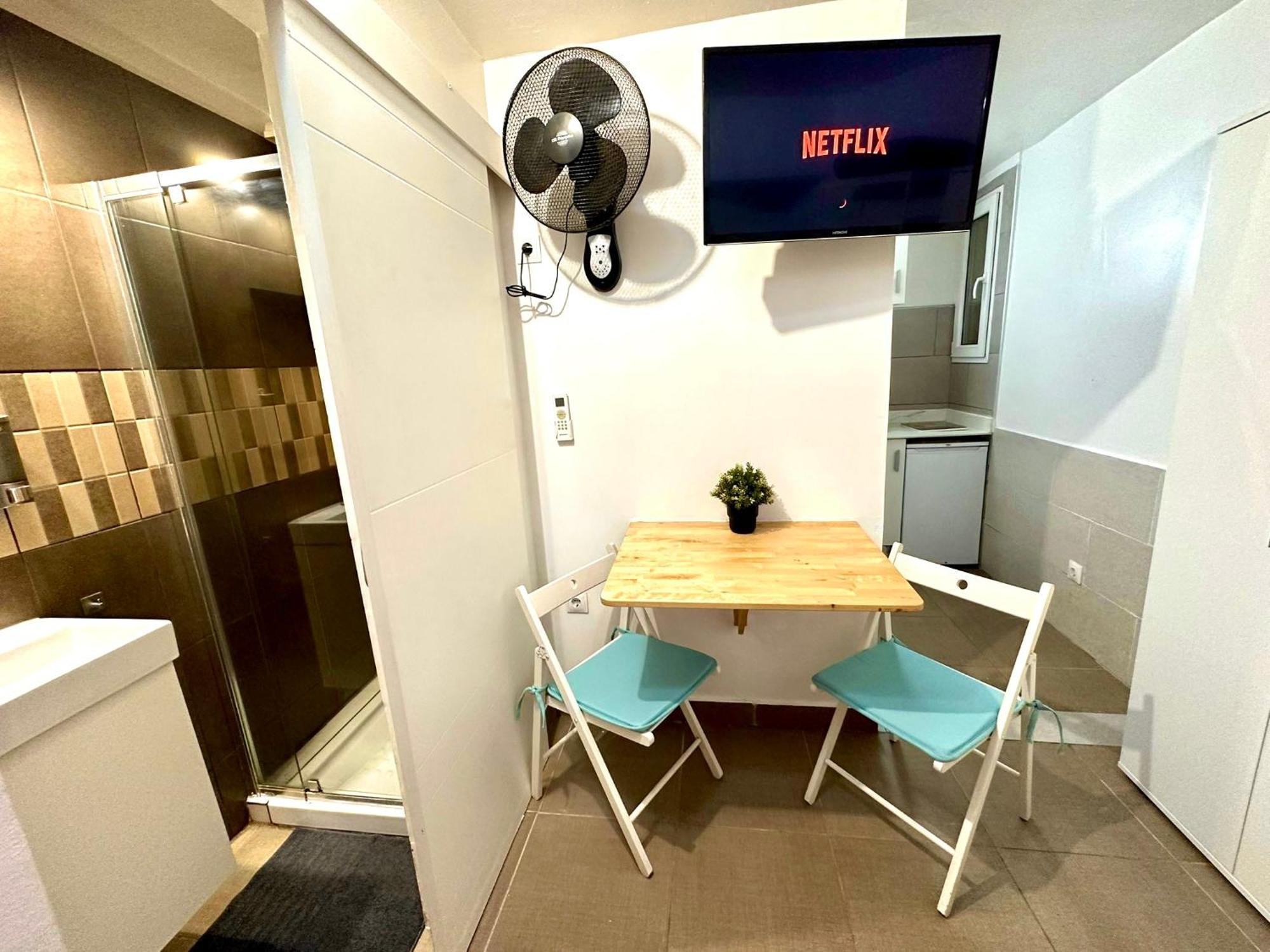 Appartement In By Perita Next Metro St T1